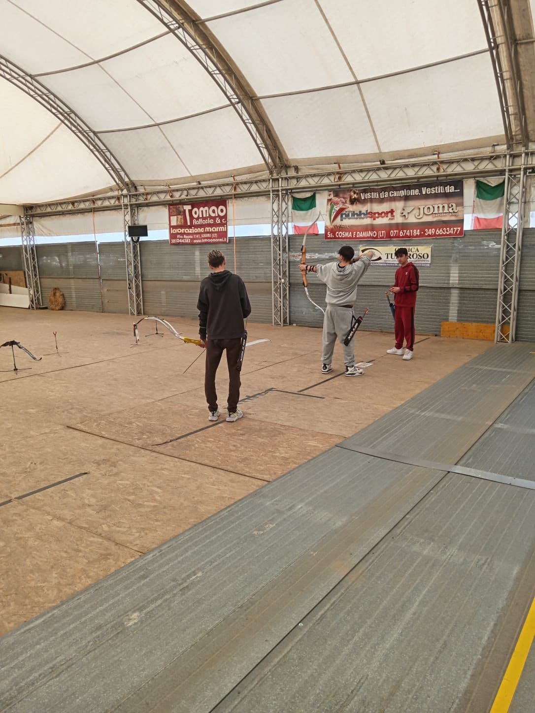 Pratica tiro con arco